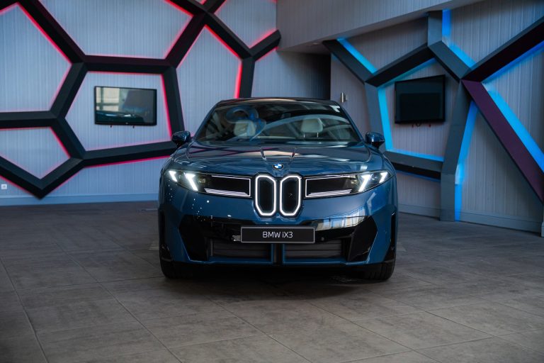 BMW X3 30e vs Volvo XC60 Recharge: dos SUV-C premium PHEV enfrentados en eficiencia real y potencia de carga BMW X3 30e vs Volvo XC60 Recharge: dos SUV-C premium PHEV enfrentados en eficiencia real y potencia de carga