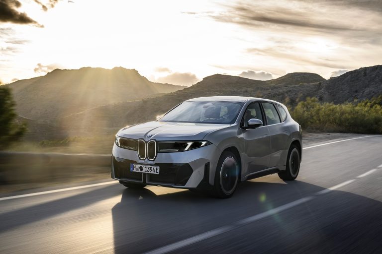 Mazda CX-60 PHEV: análisis del SUV-C enchufable japonés y su arquitectura eléctrica de 100 kW