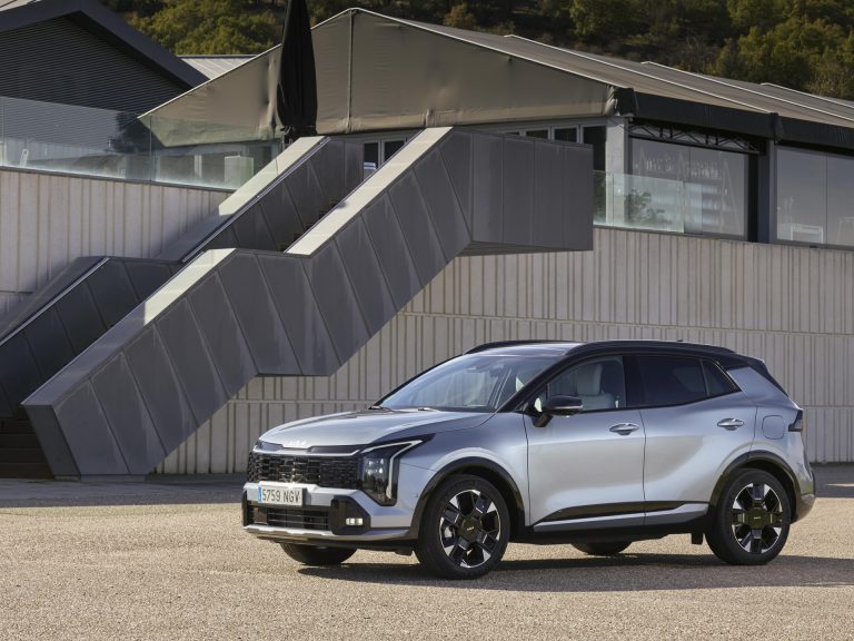 Kia Sportage PHEV a examen: cómo gestiona un SUV-C híbrido enchufable el ciclo urbano cuando la batería se agota Kia Sportage PHEV a examen: cómo gestiona un SUV-C híbrido enchufable el ciclo urbano cuando la batería se ago