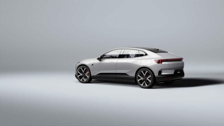 Polestar 4 vs Tesla Model Y Performance: dos SUV-C premium eléctricos con lecturas opuestas del coupé
