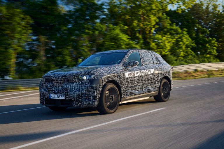 Range Rover Sport vs BMW X5 vs Mercedes-Benz GLE SUV: tres SUV-D premium PHEV enfrentados en integración de AD