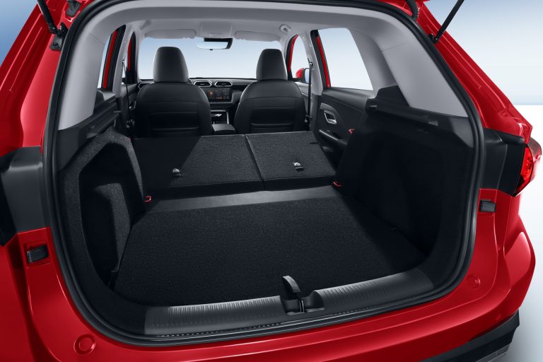 MG ZS vs Omoda 5: dos SUV-B chinos gasolina enfrentados en equipamiento por euro y coste de uso MG ZS vs Omoda 5: dos SUV-B chinos gasolina enfrentados en equipamiento por euro y coste de uso