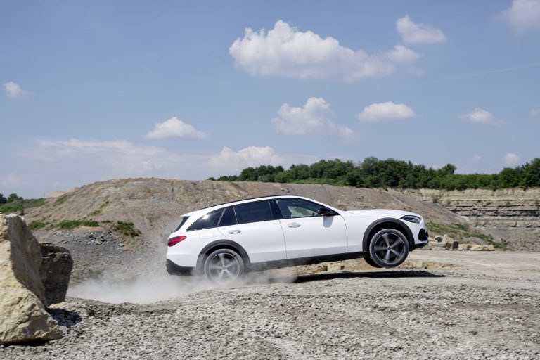 Ranking de compactos PHEV 2026 por autonomía eléctrica homologada WLTP: qué modelos superan los 80 km reales Ranking de compactos PHEV 2026 por autonomía eléctrica homologada WLTP: qué modelos superan los 80 km reales