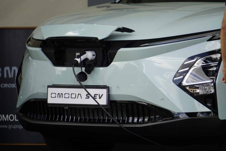 Omoda 5 EV vs Jaecoo 5 EV: dos SUV-B eléctricos chinos enfrentados en equipamiento por euro y autonomía útil Omoda 5 EV vs Jaecoo 5 EV: dos SUV-B eléctricos chinos enfrentados en equipamiento por euro y autonomía útil