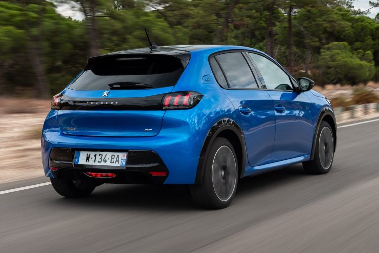 Ranking de utilitarios urbanos eléctricos 2026 con mejor autonomía real bajo los 30.000 € Ranking de utilitarios urbanos eléctricos 2026 con mejor autonomía real bajo los 30.000 €
