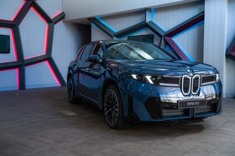 Ranking de SUV PHEV 2026 por autonomía eléctrica WLTP real entre 50.000 y 70.000 €