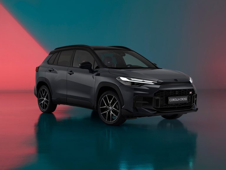 Toyota Corolla Cross vs Honda ZR-V: dos SUV-C híbridos japoneses enfrentados en consumo real y equipamiento por euro Toyota Corolla Cross vs Honda ZR-V: dos SUV-C híbridos japoneses enfrentados en consumo real y equipamiento po